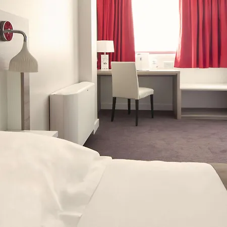 Kyriad Paris Est - Bois De Vincennes Saint-Maurice (Val-de-Marne)