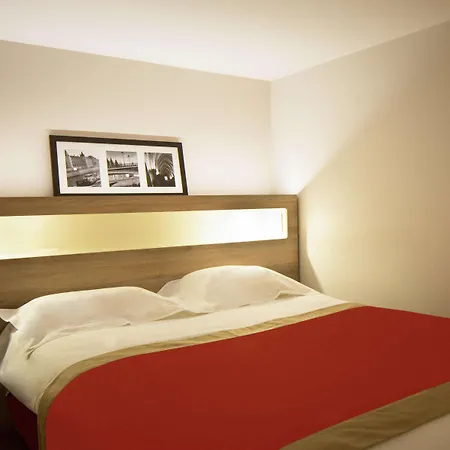 Kyriad Paris Est - Bois De Vincennes 3*