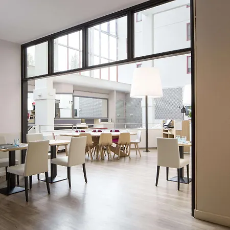 Hotel Kyriad Paris Est - Bois De Vincennes Saint-Maurice (Val-de-Marne)