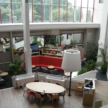 Hotel Kyriad Paris Est - Bois De Vincennes 3*