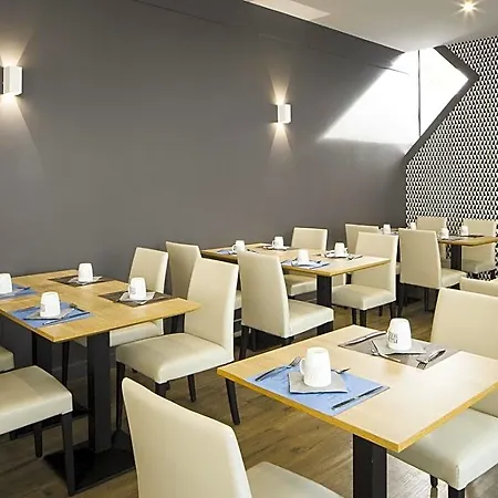 Hotel Kyriad Paris Est - Bois De Vincennes 3*