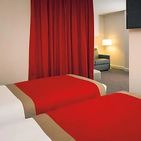 Kyriad Paris Est - Bois De Vincennes Hotel 3*