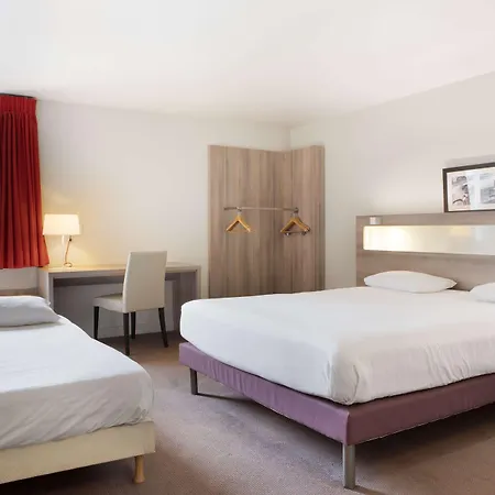 Kyriad Paris Est - Bois De Vincennes Hotel