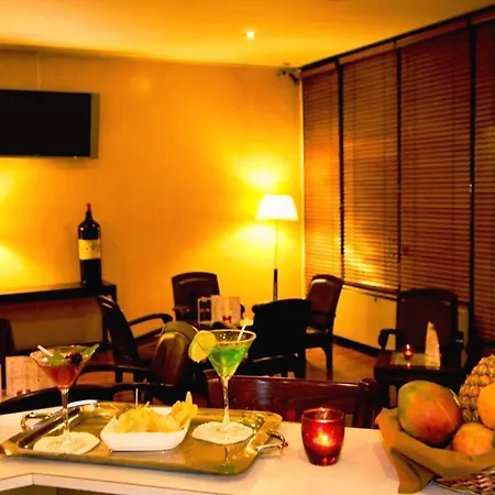 Kyriad Paris Est - Bois De Vincennes 3*