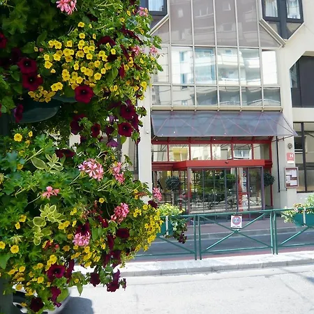 Hotel Kyriad Paris Est - Bois De Vincennes